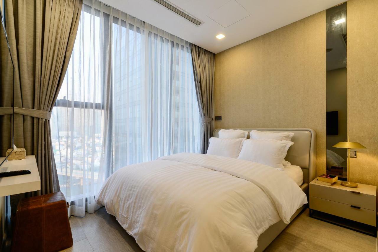 Aqua Apartment: Vinhome Stunning View