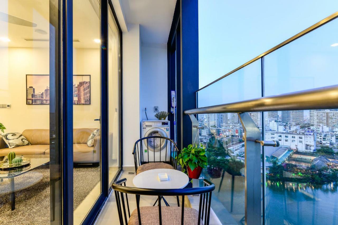 Aqua Apartment: Vinhome Stunning View Apartment *