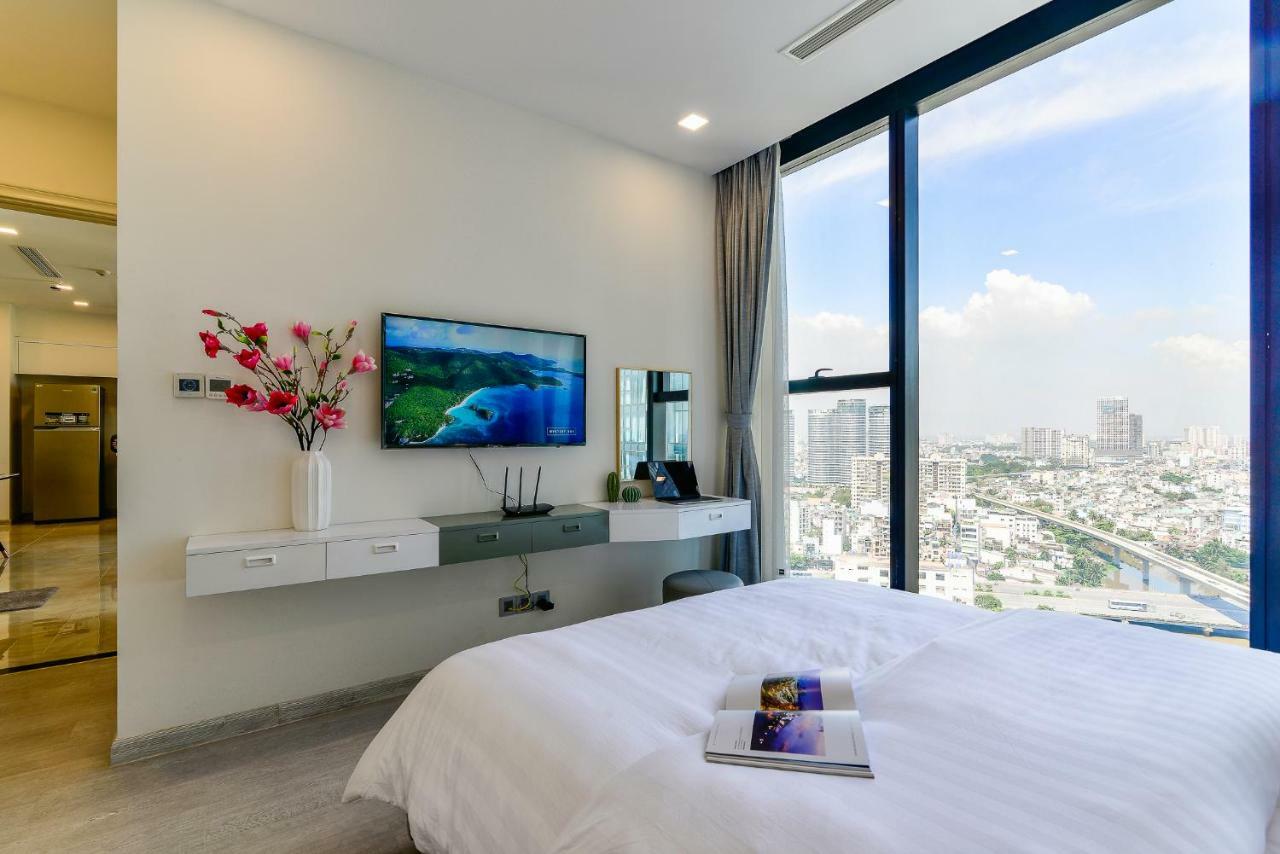 Aqua Apartment: Vinhome Stunning View Apartment *