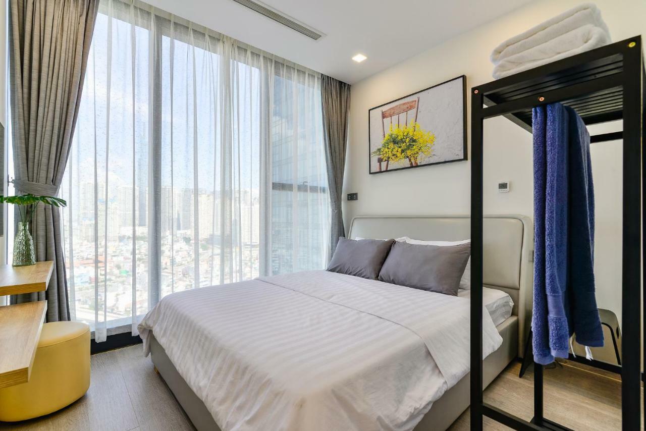 Aqua Apartment: Vinhome Stunning View Apartment *